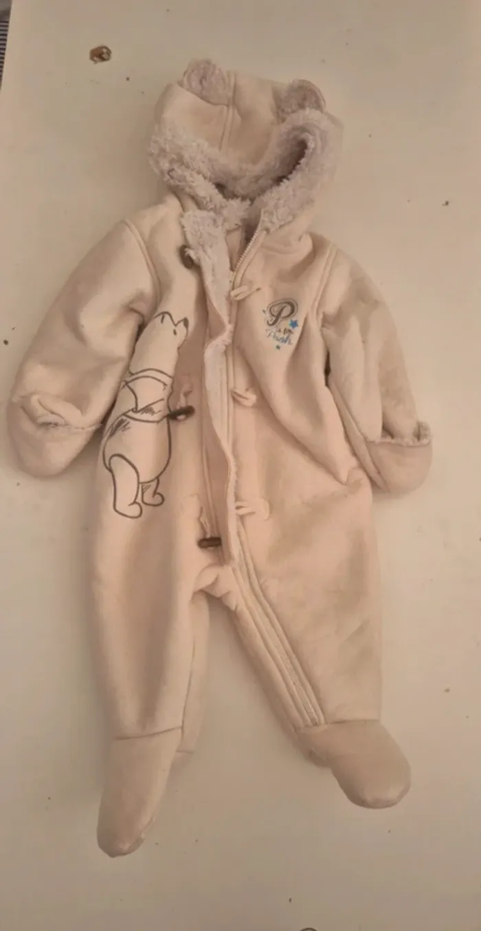 Combinaison / manteau winnie 3-6 mois