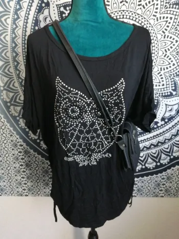 Tee-shirt noir fluide imprimé hibou en strass avec lien à nouer / sans marque / (TU)