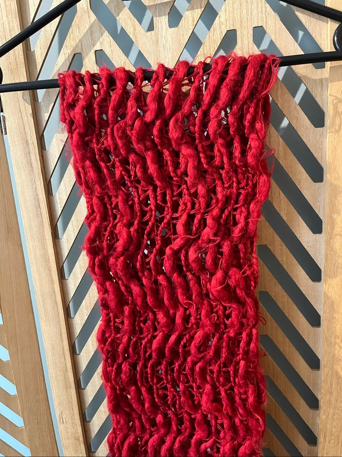 Écharpe rouge 🧣 - photo numéro 4