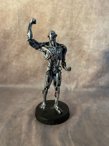 Ultron - Figurine super hero des films Marvel