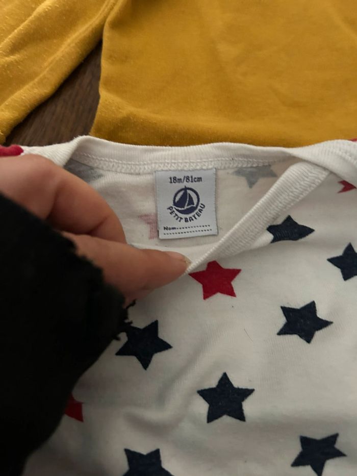 Lot 8 body 18 mois - photo numéro 3