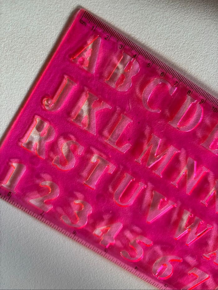 Lot 2 traces lettres en plastique - photo numéro 8