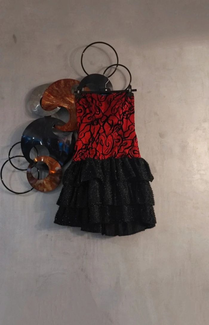 Robe burlesque rouge et noire