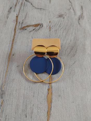 Boucles d'oreilles neuves