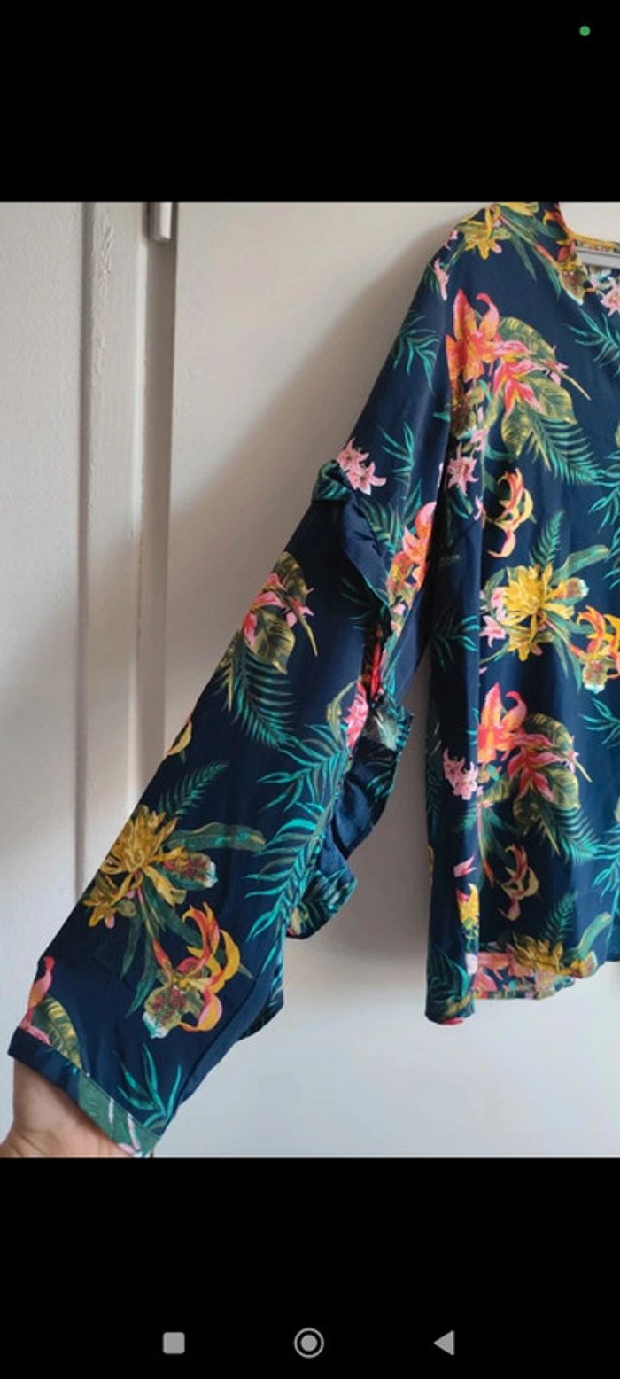 Blouse bleu marine fleurie et colorée taille 42/44 kiabi - photo numéro 6