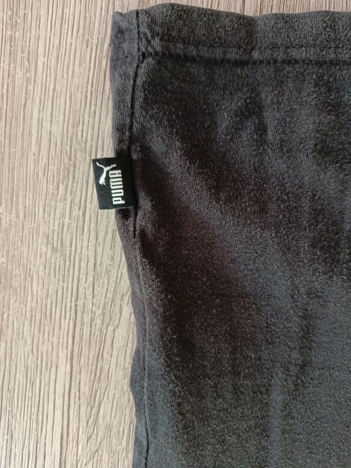 Tee shirt puma. Taille M mais correspond à du S - photo numéro 4