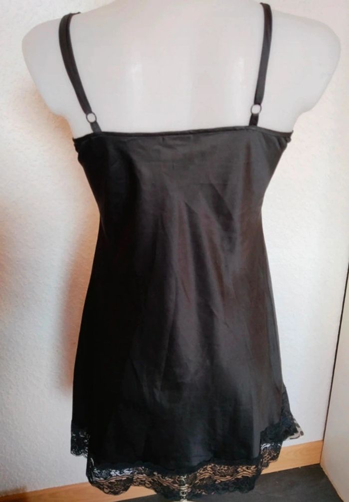 Jolie nuisette pour femme marque Esmara taille 38/40 - photo numéro 7