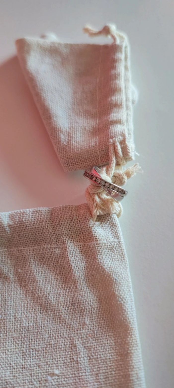 Bague en argent avec strass