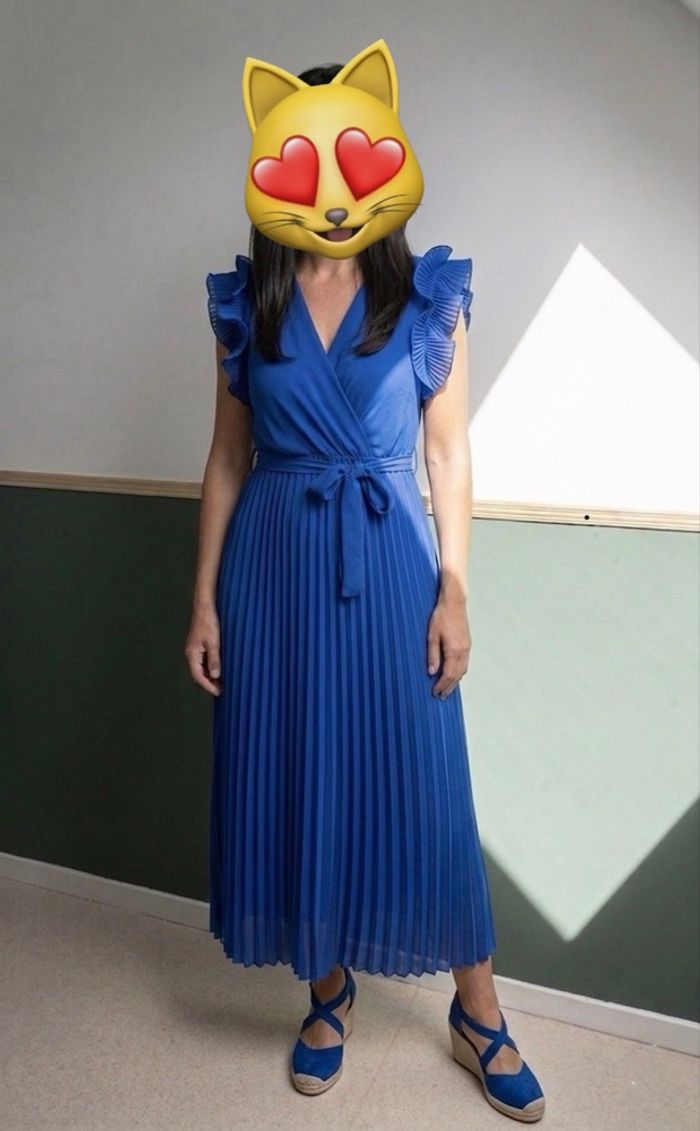 Robe longue plissée bleu rois / décolleté en V croisé Victoria - photo numéro 1