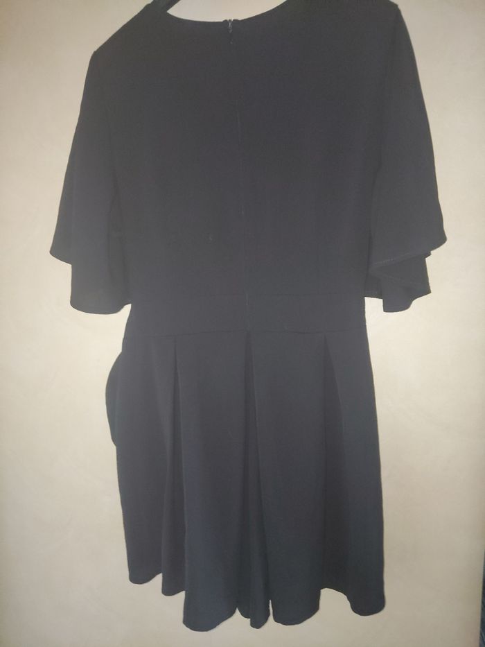 Combi short crêpe noir taille  petit,neuve - photo numéro 3