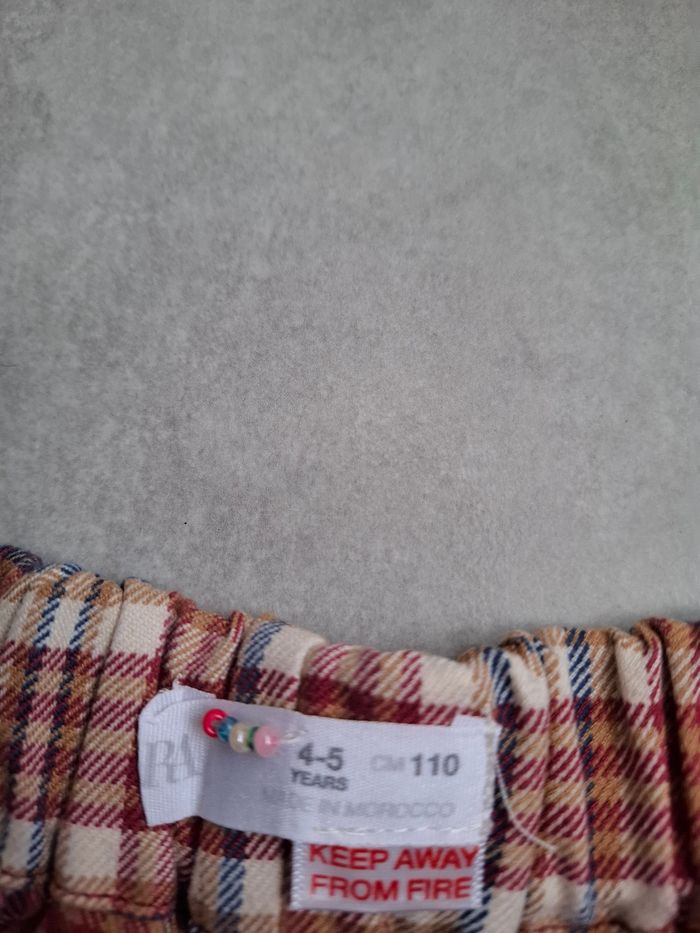 Short zara 4/5 ans - photo numéro 3