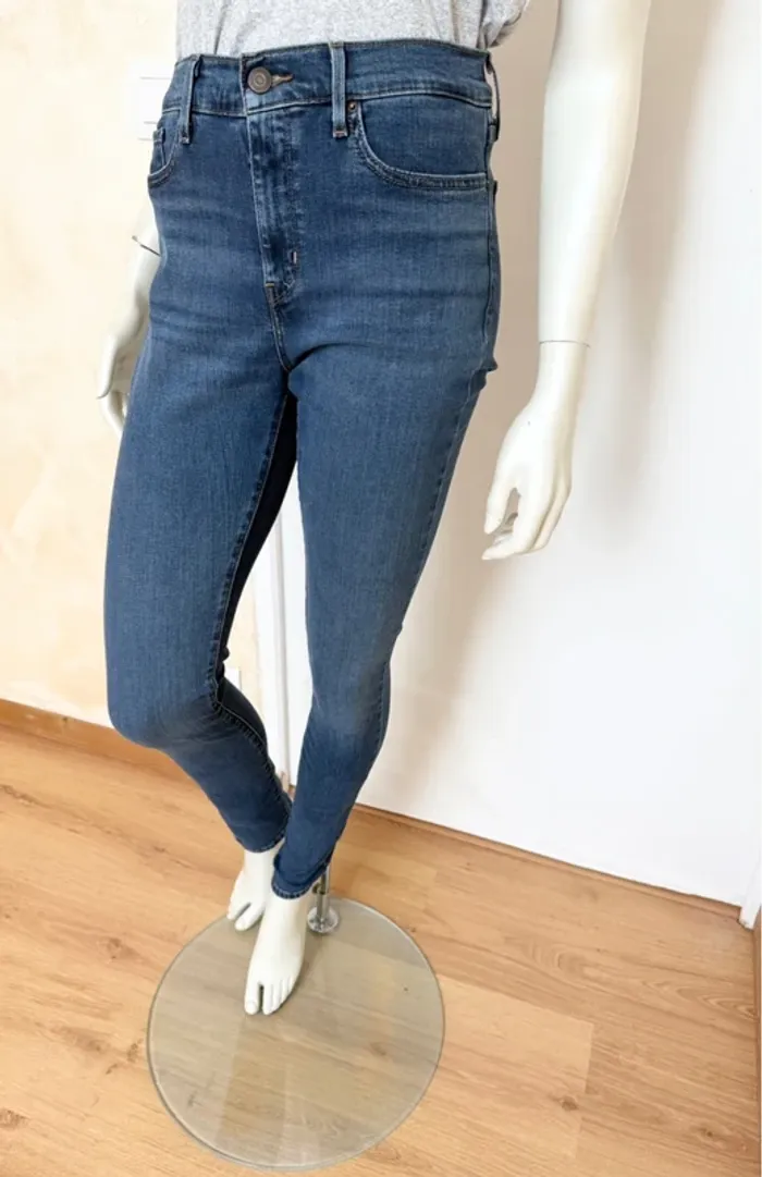 Jean Levi’s 311 Shaping Skinny – Taille 28/32 – bleu denim – Neuf avec étiquette - photo numéro 14
