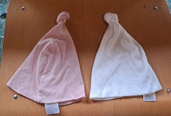 Lot de 2 bonnets bébé