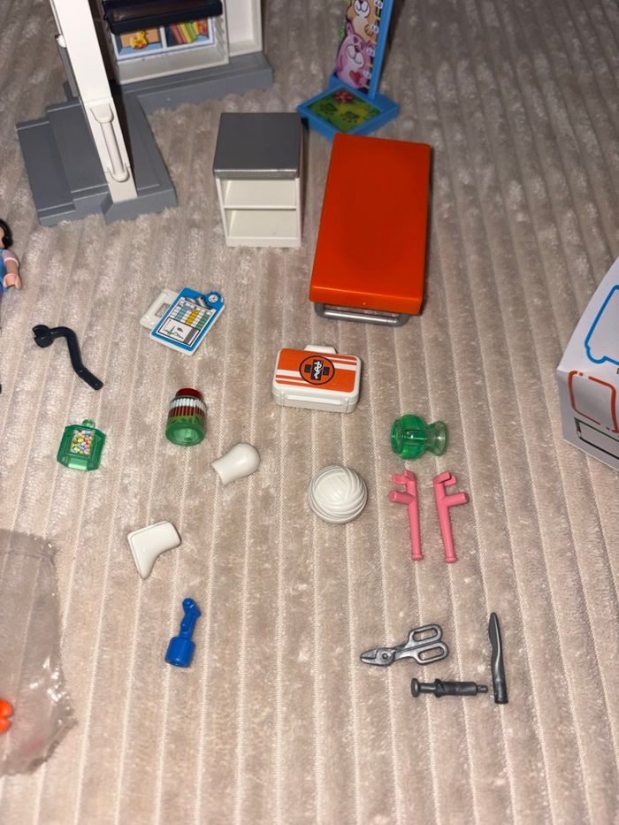 Cabinet de pédiatre Playmobil - photo numéro 4