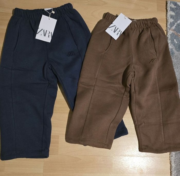 (Neufs non portés) 🏷🤩😍 superbe lot pantalons molleton 4ans Garçon 😍🤩💙