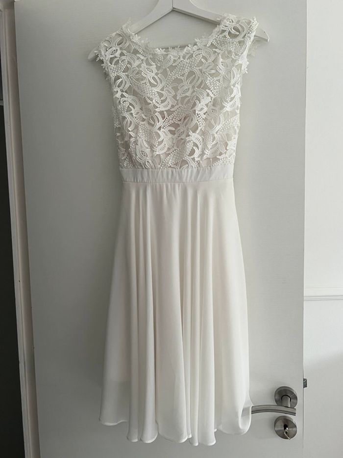 Robe dentelle