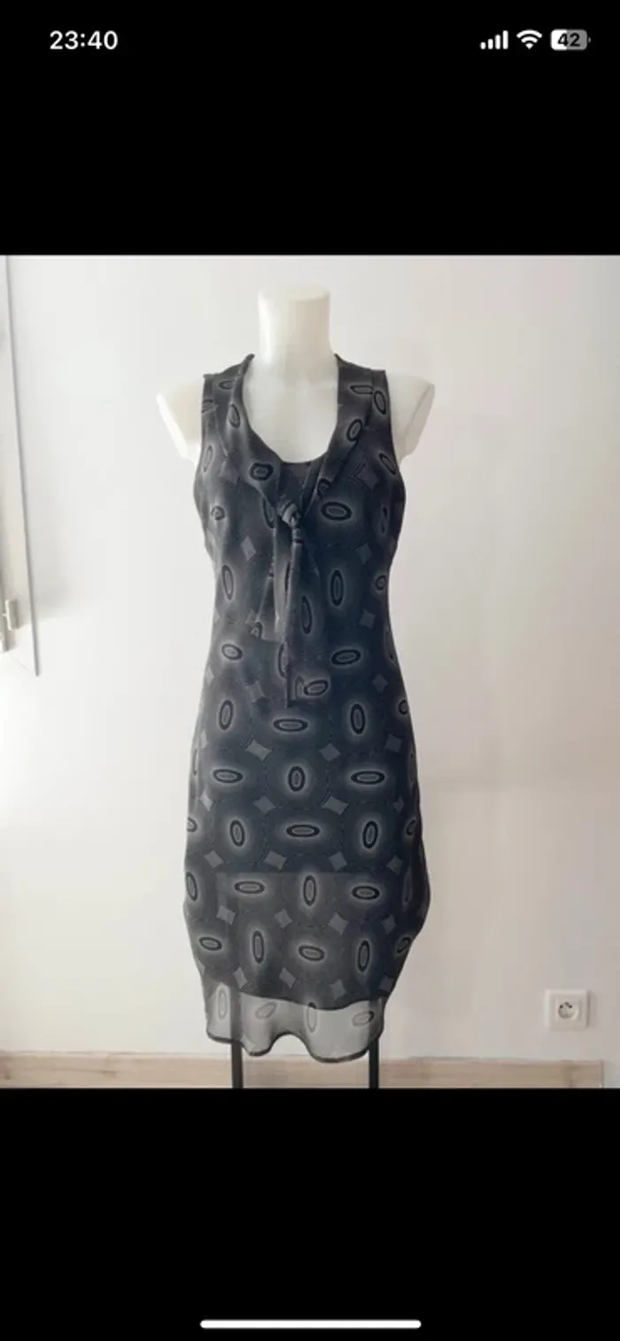 Robe Caroll neuve - photo numéro 2