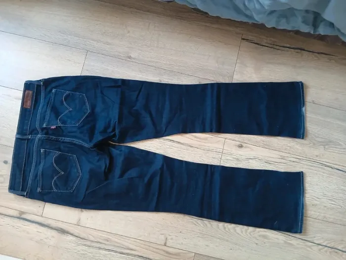 Jean levis 28x32 demi curve bootcut skinny bleu brut FR38 modern rise bleu - photo numéro 5