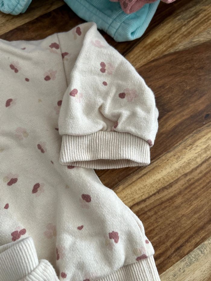 Ensemble 12 mois - photo numéro 4