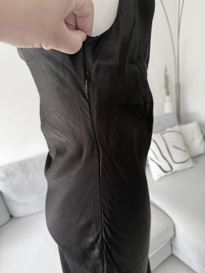 Robe noir satinée ZARA - photo numéro 8