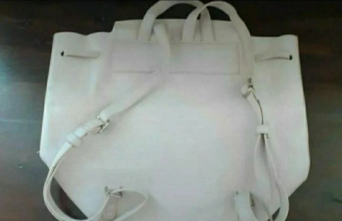 Sac à dos Bershka - photo numéro 2