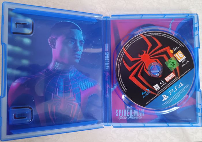 Jeu Sony Playstation PS4 MARVEL SPIDER-MAN MILES MORALES en très bon état - photo numéro 3
