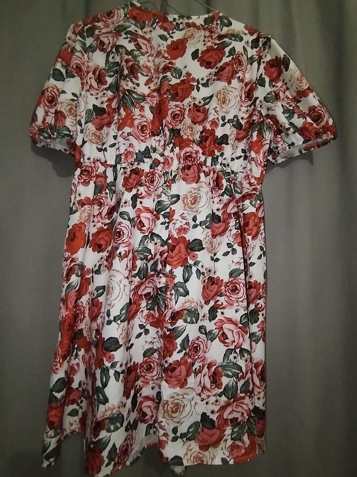 Robe fleurie - photo numéro 4