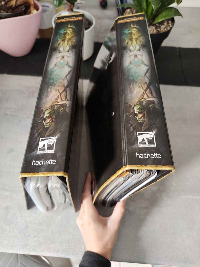 Lot de 2 classeurs Warhammer - photo numéro 3