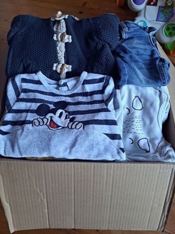 Enorme Lots vêtements 6 mois