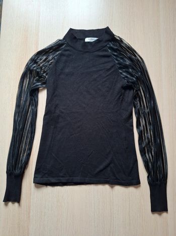 Pull noir