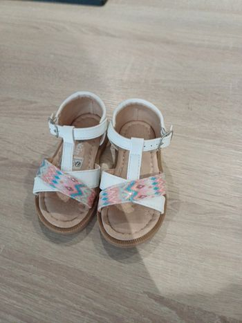 Sandale 22