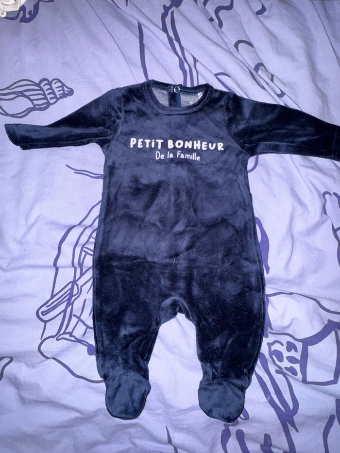 Pyjama bleu nuit taille 1 mois
