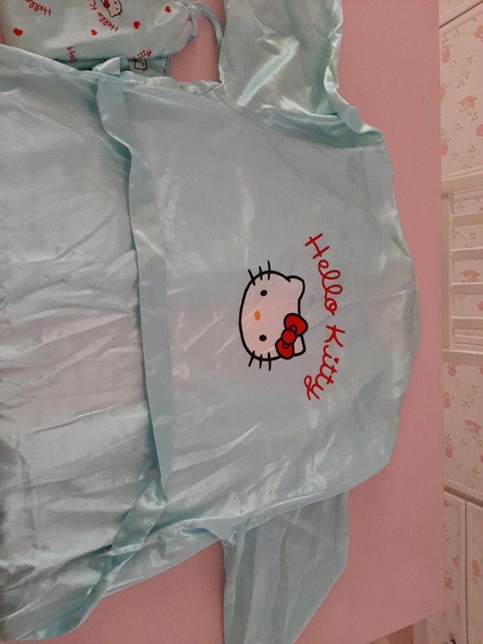 Ensemble chemise de nuit et peignoir Hello Kitty bleu ciel taille 14ans - photo numéro 6