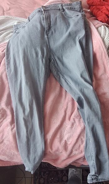 Pantalon gris femme