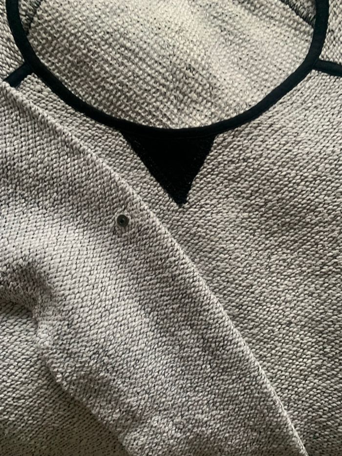 Pull blanc et noir - photo numéro 7