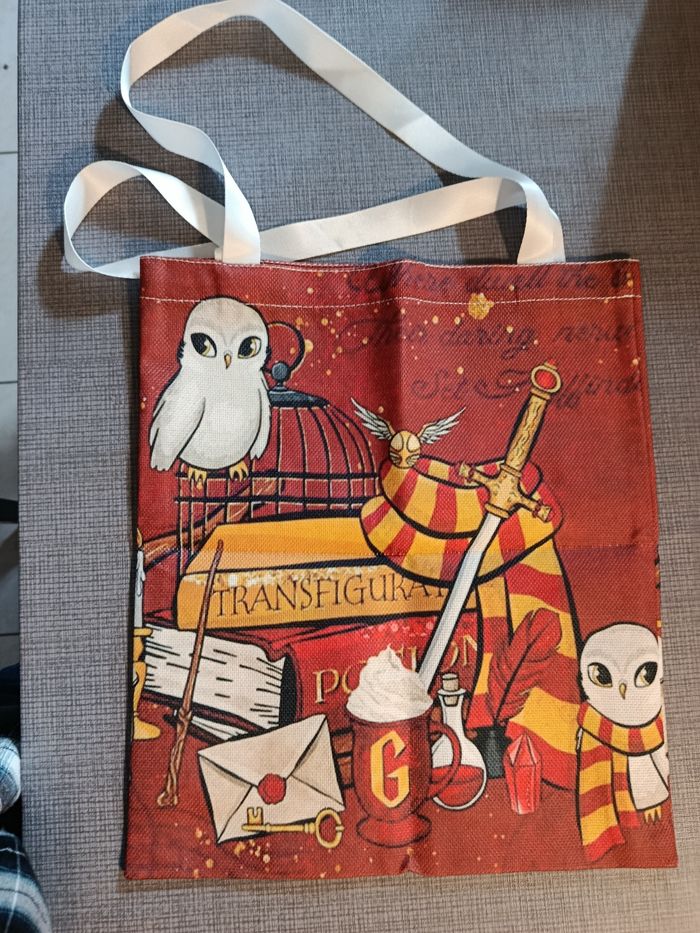 A saisir, NEUF, magnifique sac " harry potter " ( bien lire ) - photo numéro 2