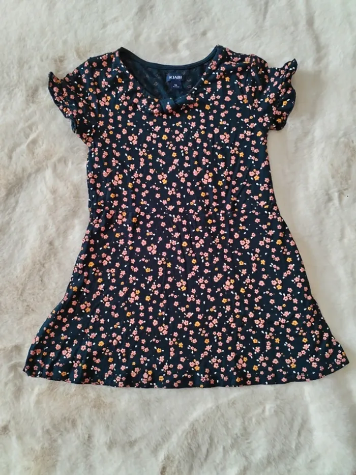 Robe fleurie 3 ans - photo numéro 2