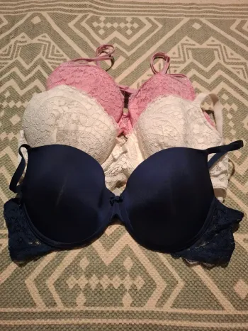 Lot 3 soutien-gorge 100c