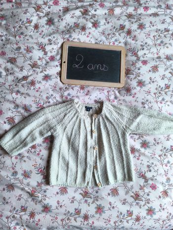 Gilet taille 2 ans en très bon état