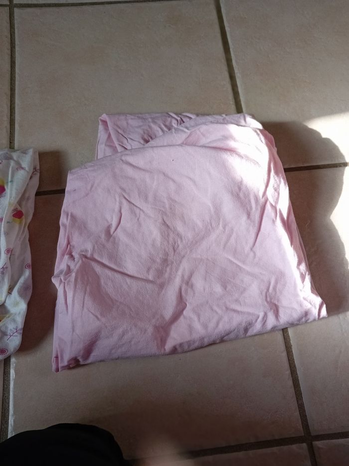 Couette noukies + 2 draps housse - photo numéro 2