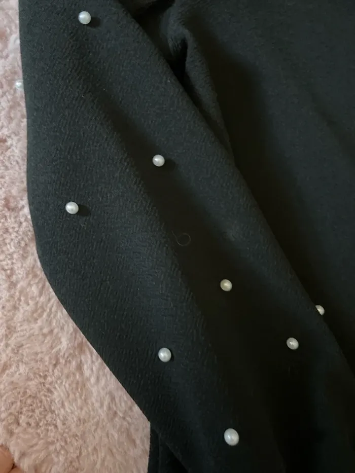 Robe longue noir à perles - photo numéro 2