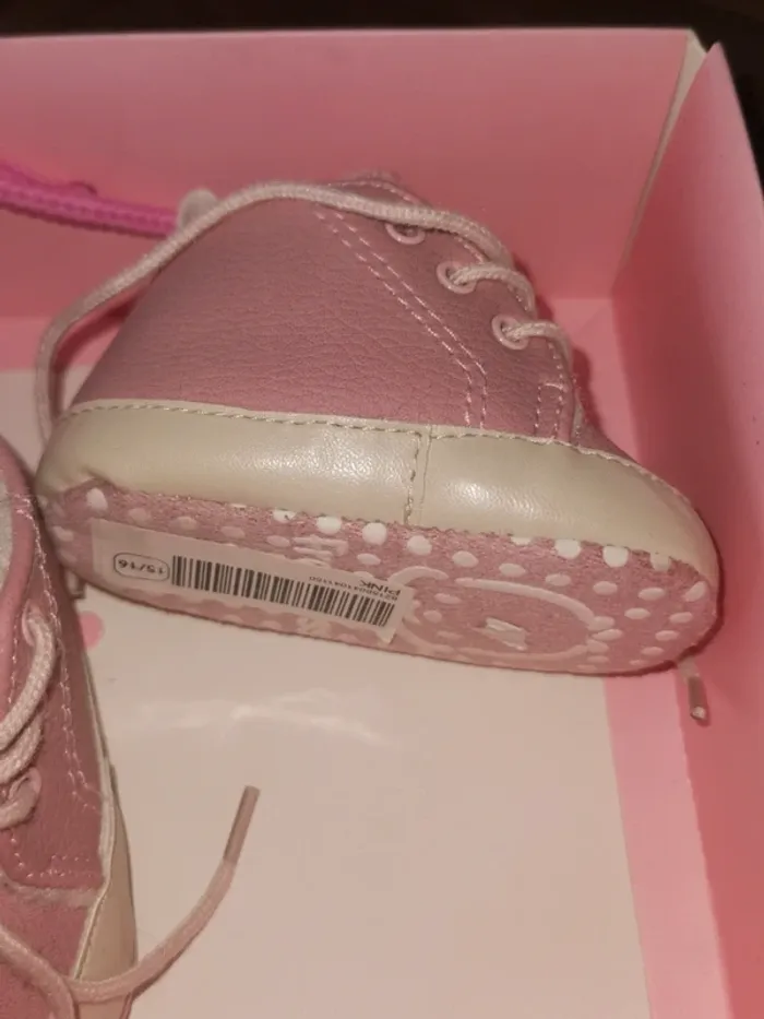 Chaussures bébé fille. - photo numéro 3