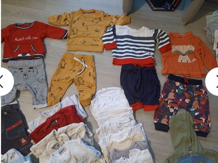 Lot 6 mois 79 pièces 70€ - photo numéro 8