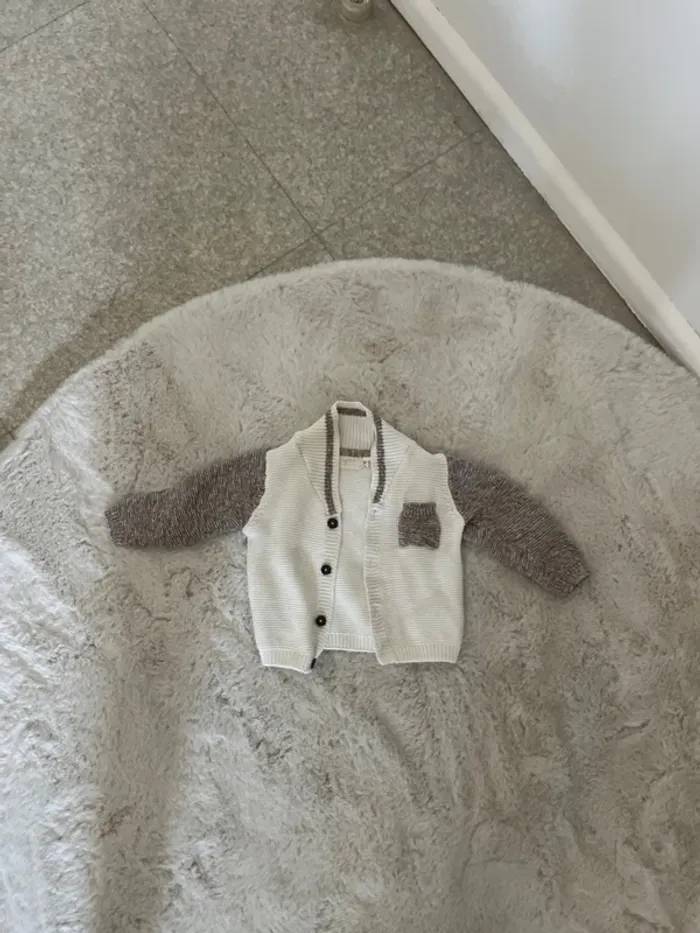 Lot gilet t-shirt - photo numéro 3