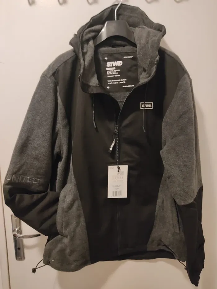 Pull and Bear Veste d'hiver homme taille S - photo numéro 4