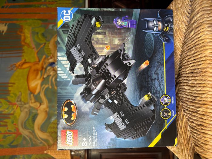 LEGO 76265 Batwing : Batman contre le Joker