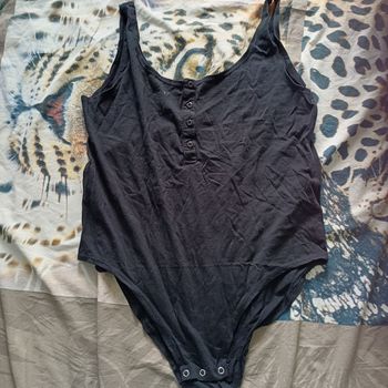 Body 46/48
