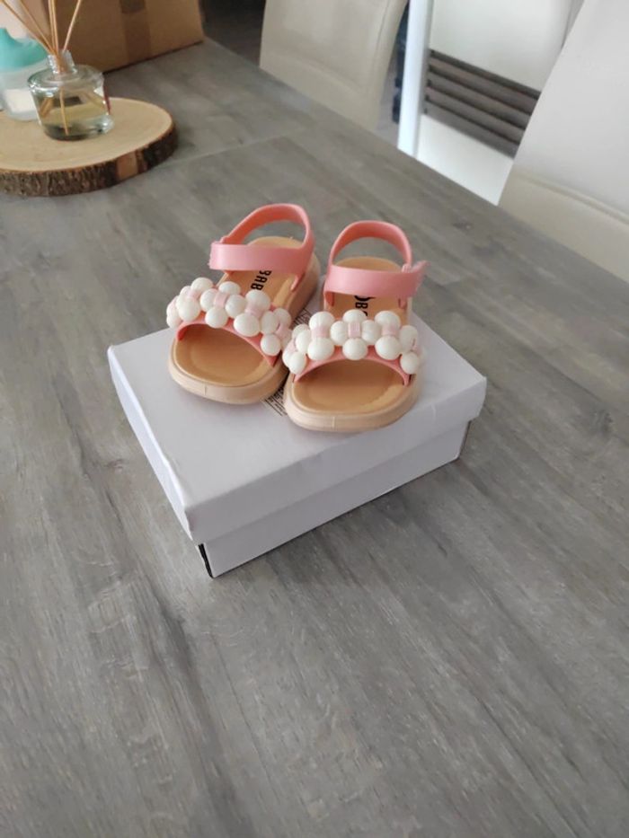 Sandales fille neuves