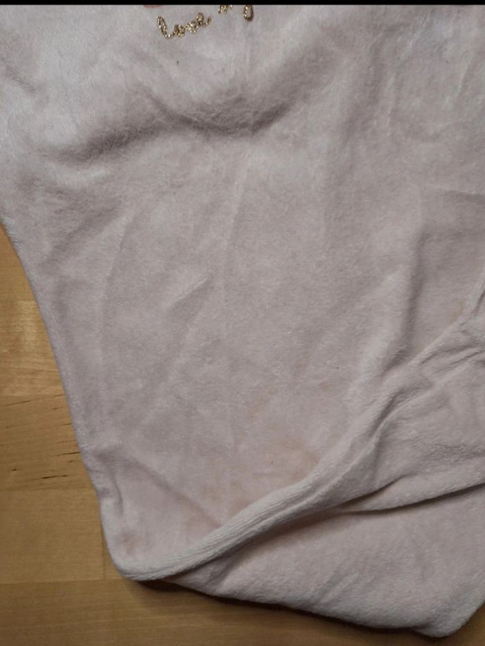 Pyjama pour fille taille 24 mois Marque Gémo très bon état - photo numéro 3
