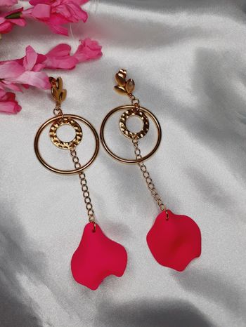 Boucles d'oreilles fait-main acier inoxydable et pétale rose